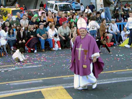 Papst Kostüm
