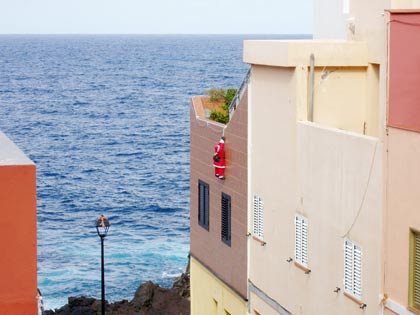 Teneriffa Weihnachtsmann am Meer